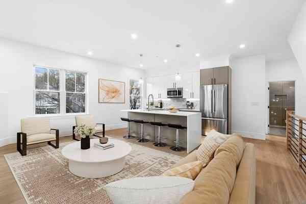 Condo For Sale - 143 Tremont St #1<br/> Boston, MA 02135