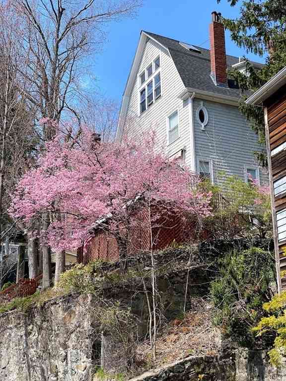 Apartment For Rent - 32 Mason Terrace #2<br/> Brookline, MA 02446