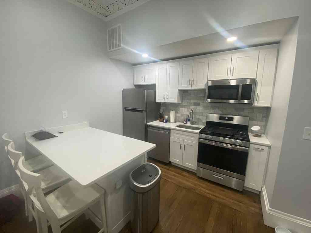 Apartment For Rent - 475 Massachusetts Ave #2<br/> Boston, MA 02118