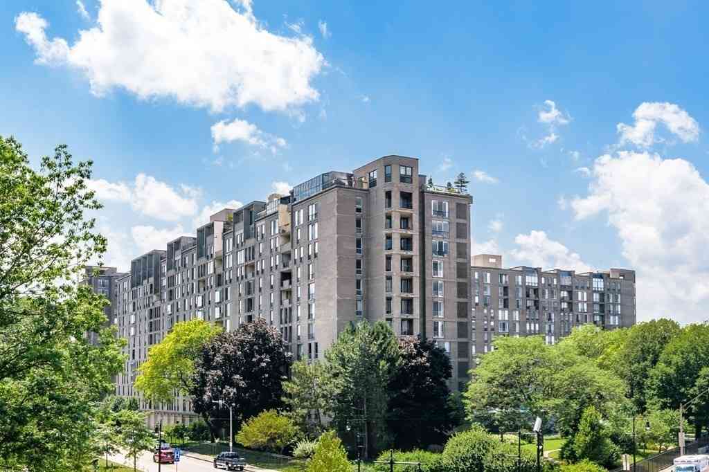 Condo For Rent - 33 Pond Avenue #312<br/> Brookline, MA 02445