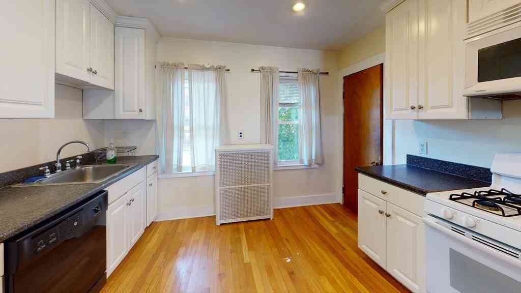 Apartment For Rent - 47 Fairbanks #2<br/> Boston, MA 02135