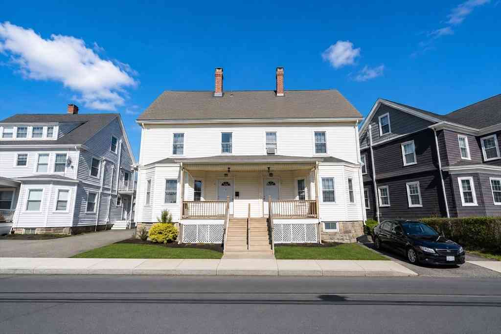 Homes For Rent - 23-25 Hoyle St<br/> Norwood, MA 02062