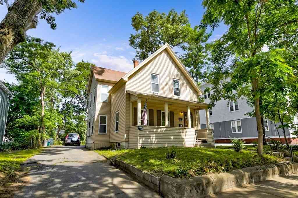 Apartment For Rent - 78 Birch St #1<br/> Worcester, MA 01603