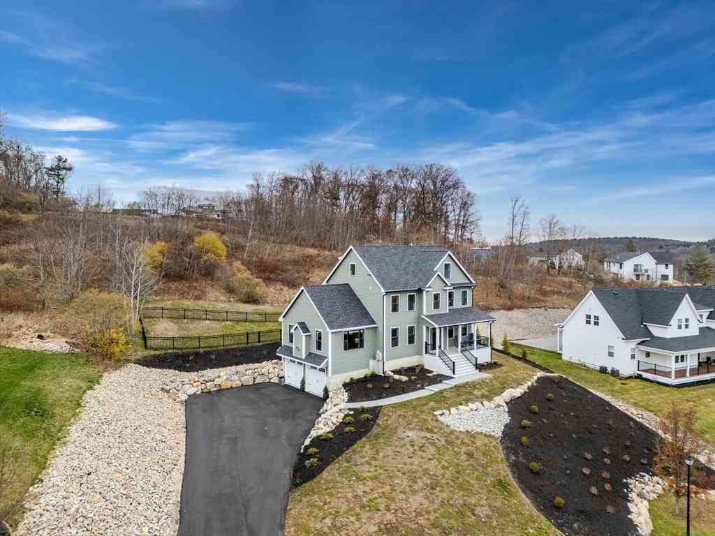 Homes For Sale - 122 Seven Sister Rd<br/> Haverhill, MA 01830