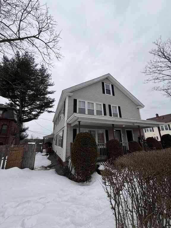 Multifamily For Sale - 9 Warren Ave<br/> Worcester County, Leicester, MA 01524