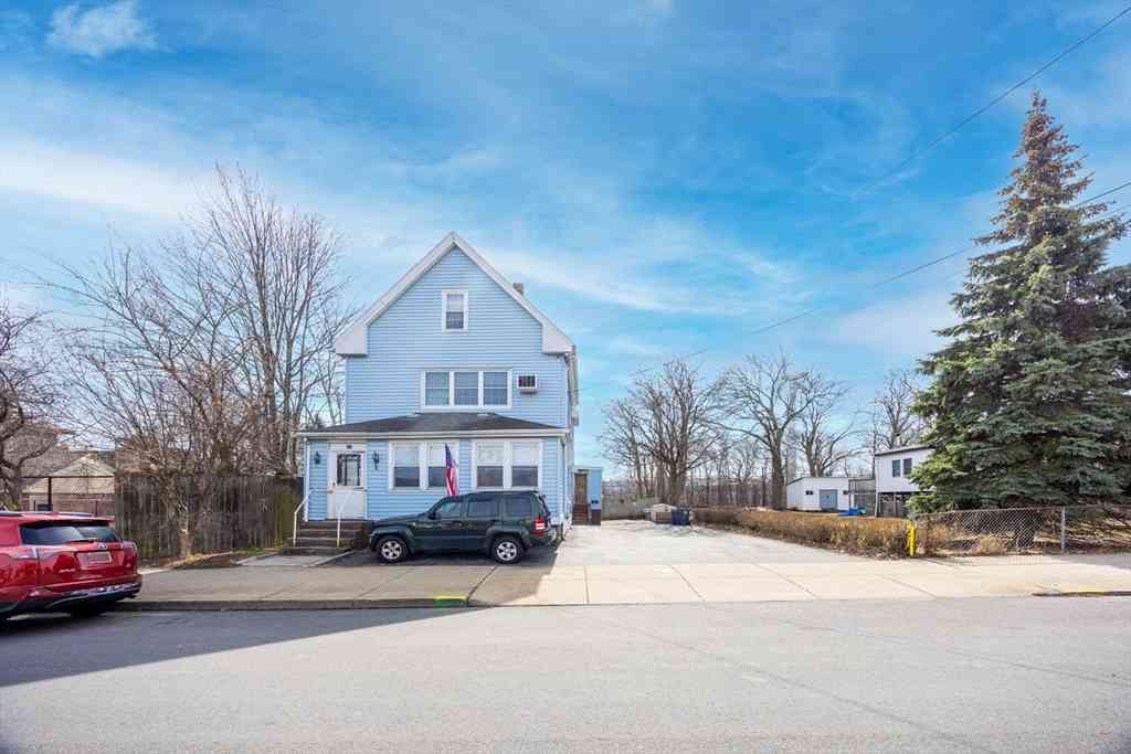 Multifamily For Sale - 427 Crescent Avenue<br/> Suffolk County, Chelsea, MA 02150