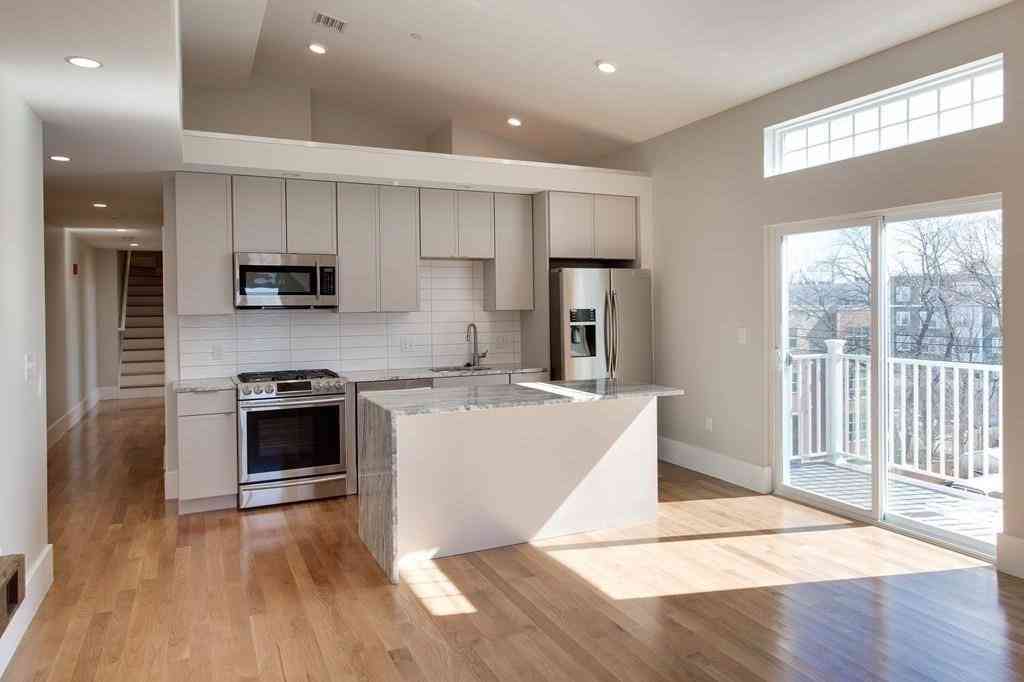 Condo For Rent - 204 Spencer Ave #9<br/> Chelsea, MA 02150
