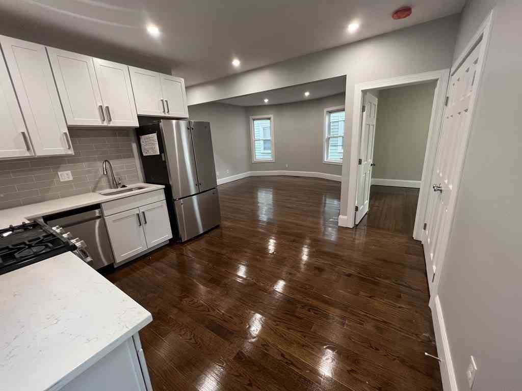 Apartment For Rent - 25 Pleasant St #2<br/> Boston, MA 02125
