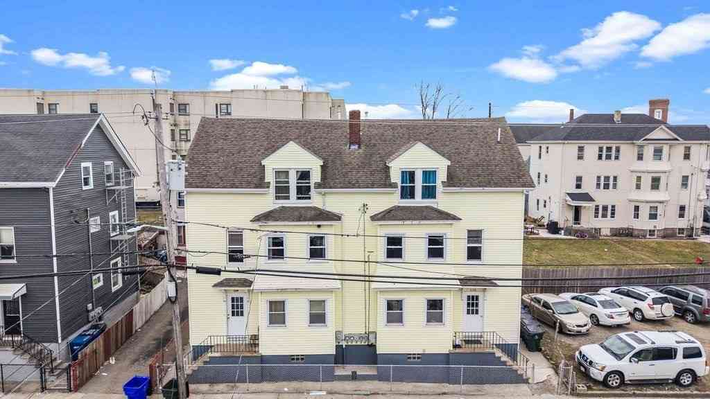 Homes For Rent - 173 County St<br/> Fall River, MA 02723