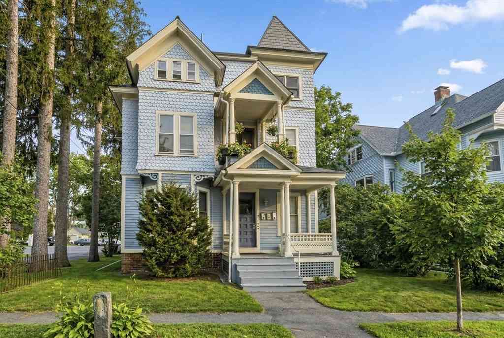 Homes For Rent - 19 Trumbull Rd<br/> Northampton, MA 01060