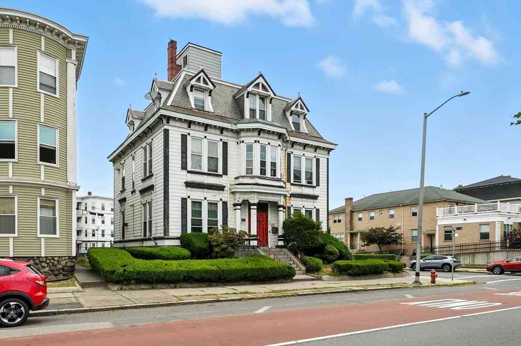 Homes For Rent - 121 N Common<br/> Lynn, MA 01902