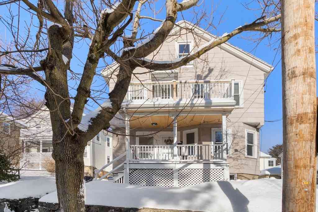 Apartment For Rent - 97 Bow St #2<br/> Arlington, MA 02474