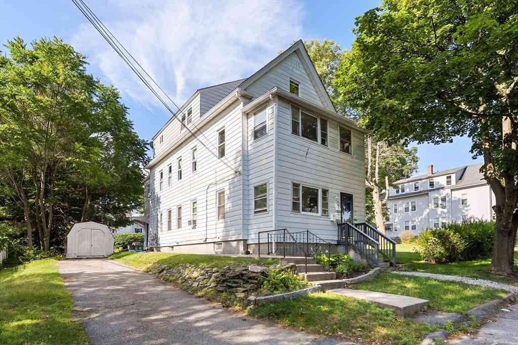 Apartment For Rent - 178 Cohasset St #1<br/> Worcester, MA 01604