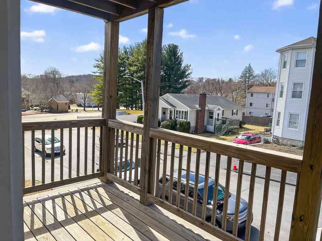 Apartment For Rent - 247 Pilgrim Ave #3<br/> Worcester, MA 01604