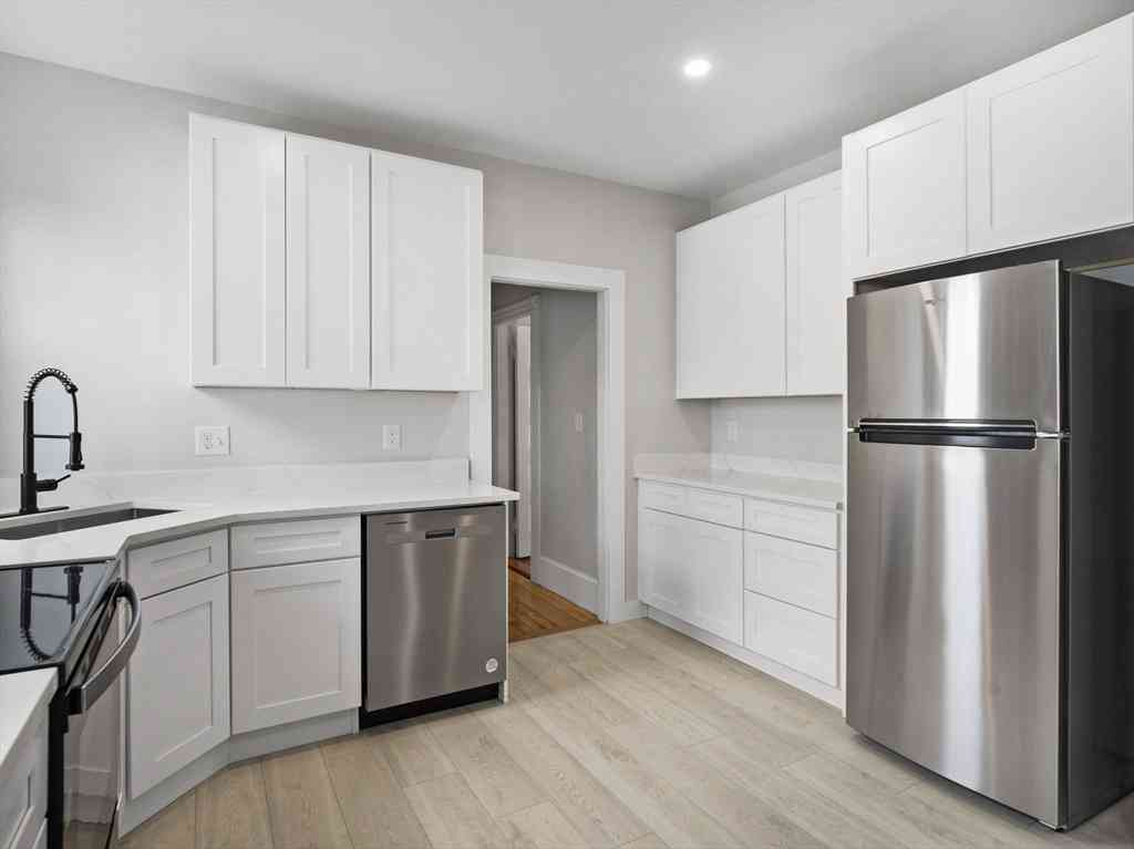 Apartment For Rent - 149 Mountain Ave #2<br/> Revere, MA 02151