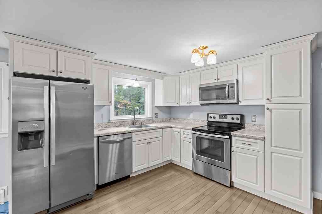 Homes For Rent - 323 Flagg St #2<br/> Bridgewater, MA 02324