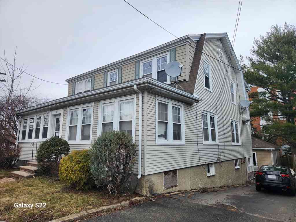 Multifamily For Rent - 81 Loring Ave<br/> Salem, MA 01970
