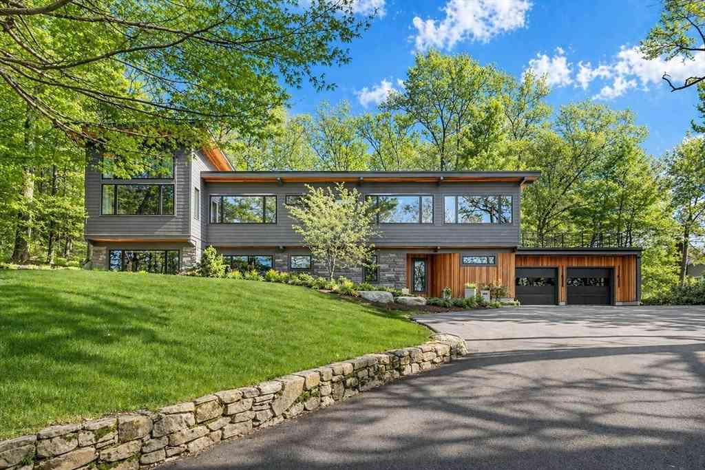 Homes For Sale - 64 Hill Street<br/> Middlesex County, Lexington, MA 02421