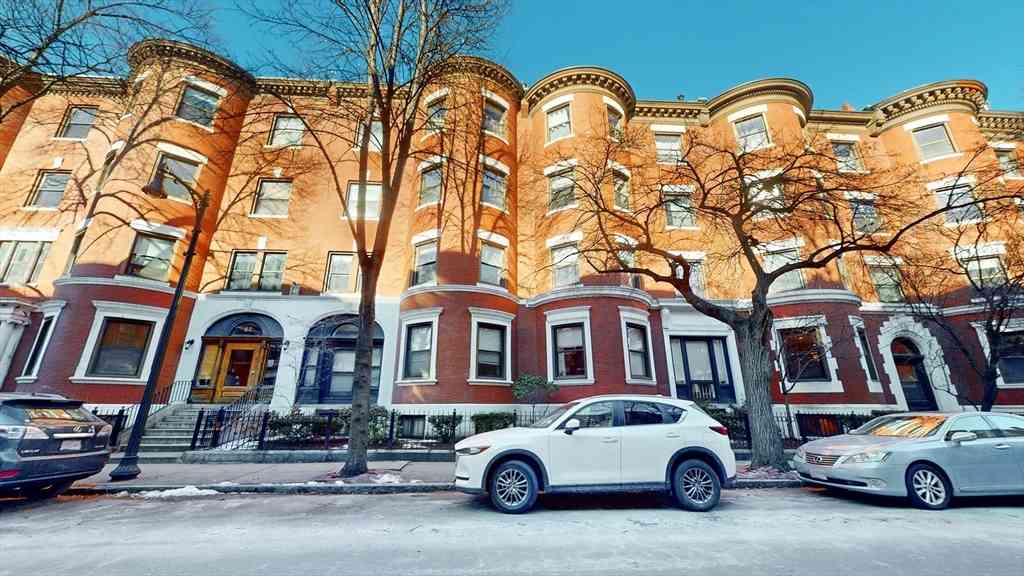 Condo For Rent - 87 Gainsborough St #107<br/> Boston, MA 02115