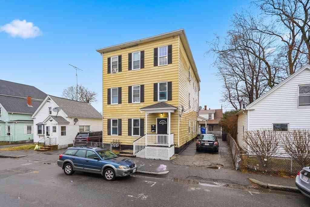 Homes For Rent - 14-14 1/2 Hacker St<br/> Worcester, MA 01603