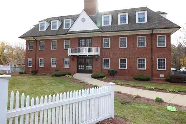 Apartment For Rent - 132 Tyngsboro Road #9<br/> Chelmsford, MA 01863