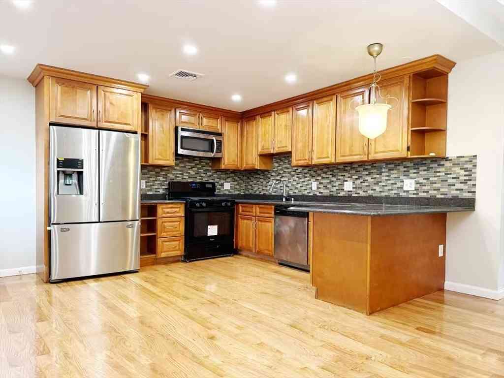 Homes For Rent - 90 George St #90<br/> Boston, MA 02119