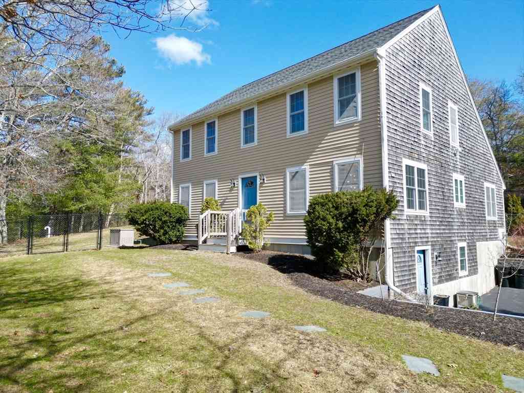 Homes For Sale - 2 Pisces Lane<br/> Plymouth County, Plymouth, MA 02360