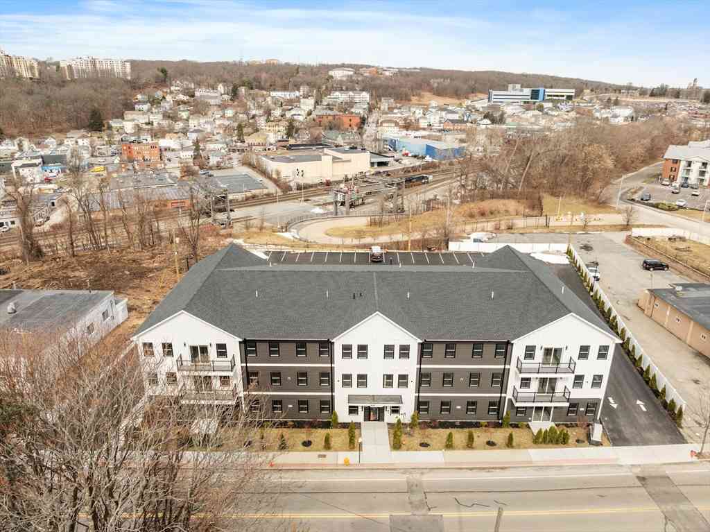 Apartment For Rent - 631 Franklin Street #106<br/> Worcester, MA 01604