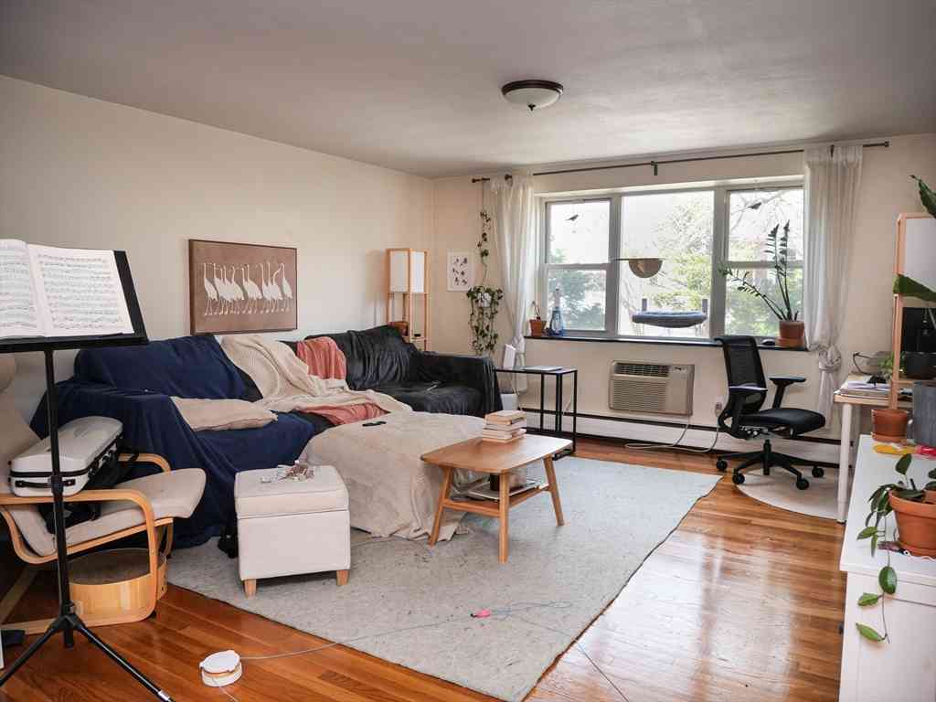 Apartment For Rent - 217 Kent #15<br/> Brookline, MA 02446