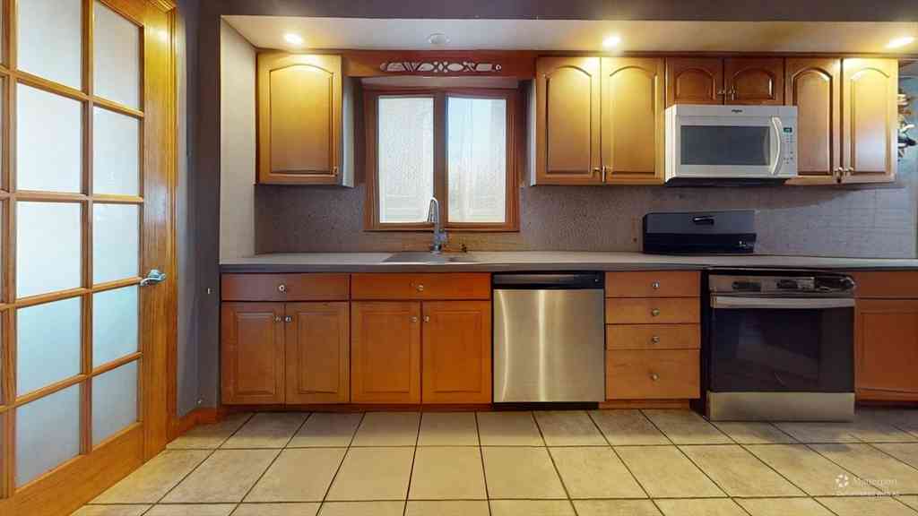 Apartment For Rent - 47 - 49 Rockwell #49<br/> Malden, MA 02148