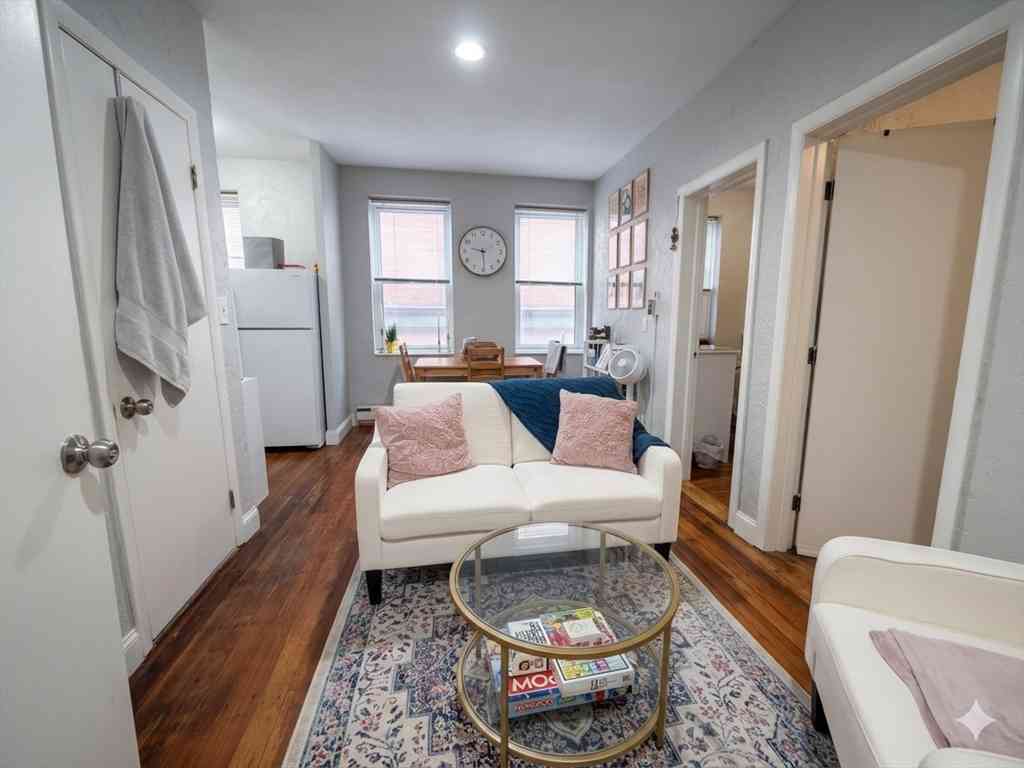 Apartment For Rent - 35 Charter Street #2<br/> Boston, MA 02113