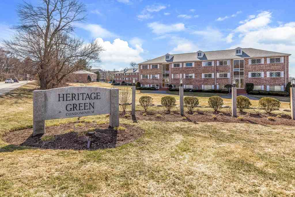 Condo For Sale - 30 Fernview Ave #4<br/> Essex County, North Andover, MA 01845