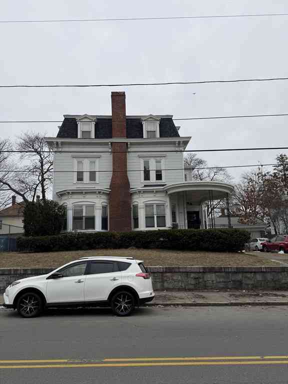 Homes For Rent - 229 Jackson St<br/> Lawrence, MA 01841