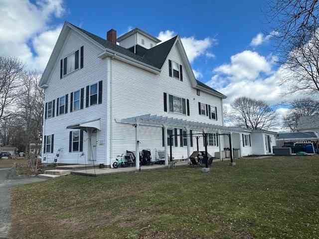 Homes For Rent - 218 Main St<br/> Acushnet, MA 02743