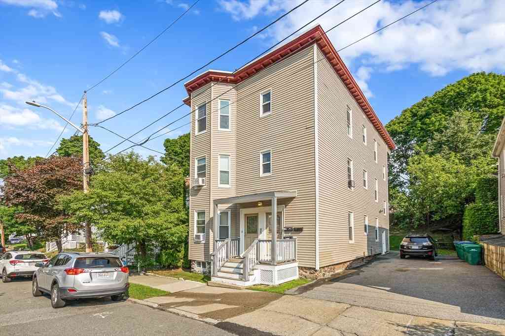 Apartment For Rent - 18 St. Clair Street #3<br/> Lynn, MA 01902