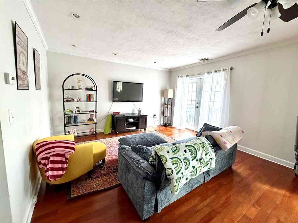 Condo For Rent - 94 Florida Street #3<br/> Boston, MA 02124