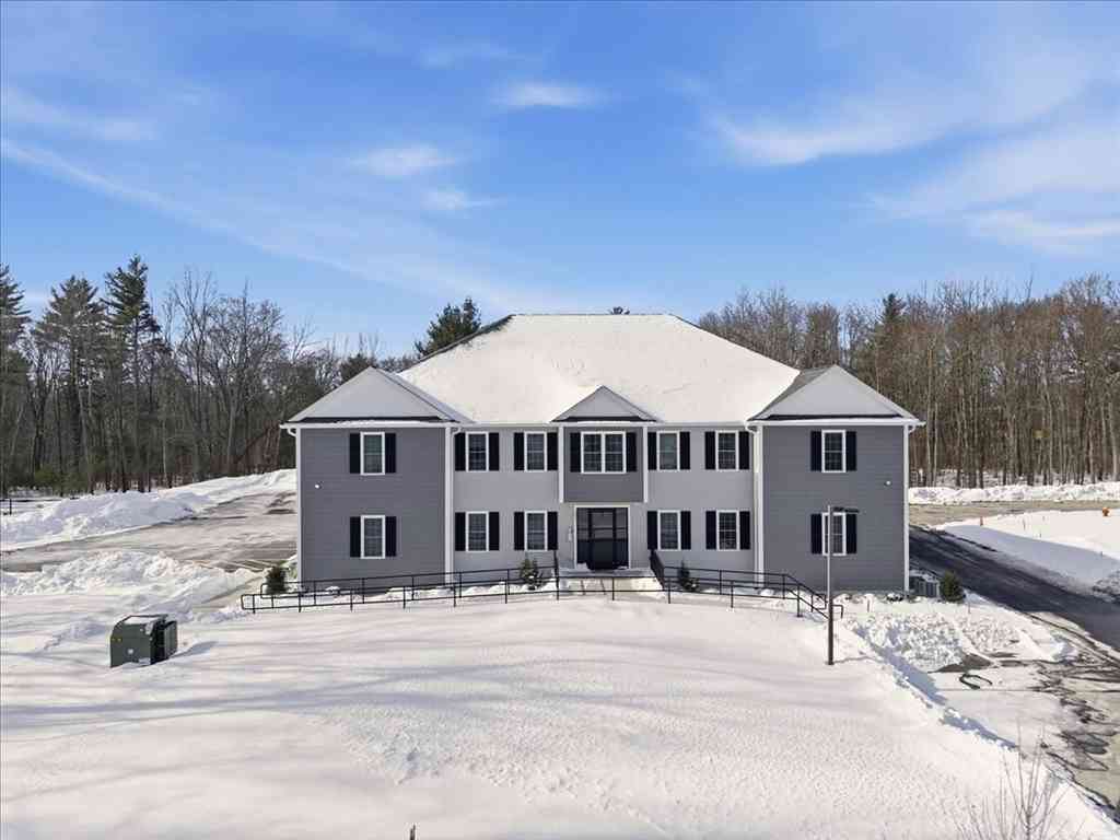 Apartment For Rent - 202 Central Street #J<br/> Avon, MA 02322