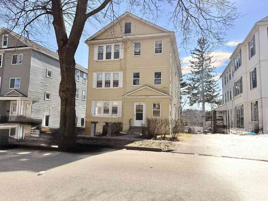 Apartment For Rent - 52 Fairfax Rd #1<br/> Worcester, MA 01610