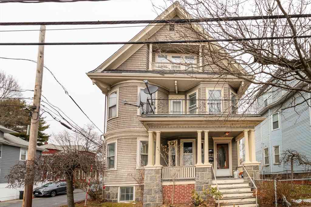 Multifamily For Rent - 168 Brook Road<br/> Milton, MA 02186
