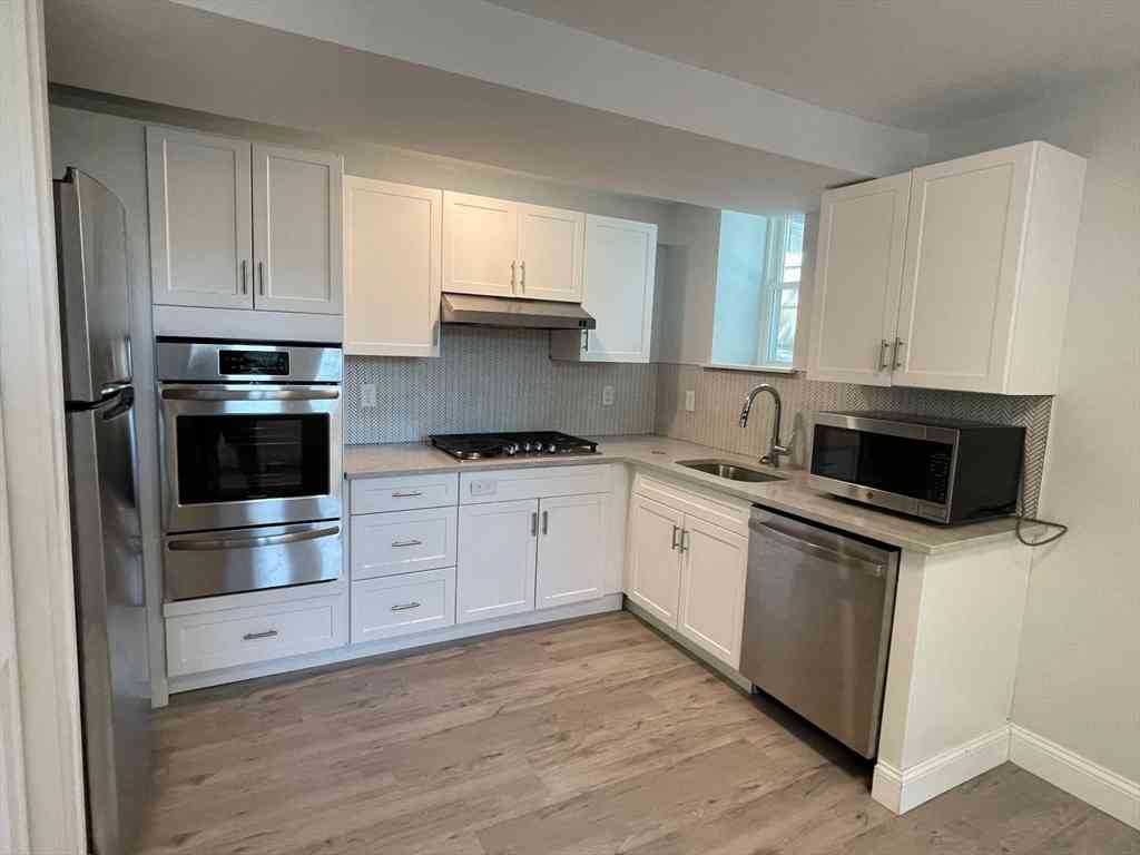 Apartment For Rent - 233 Lafayette Street #22<br/> Salem, MA 01970