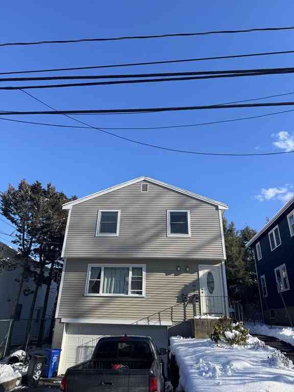 Apartment For Rent - 90-92 Sylvia St #2<br/> Arlington, MA 02476