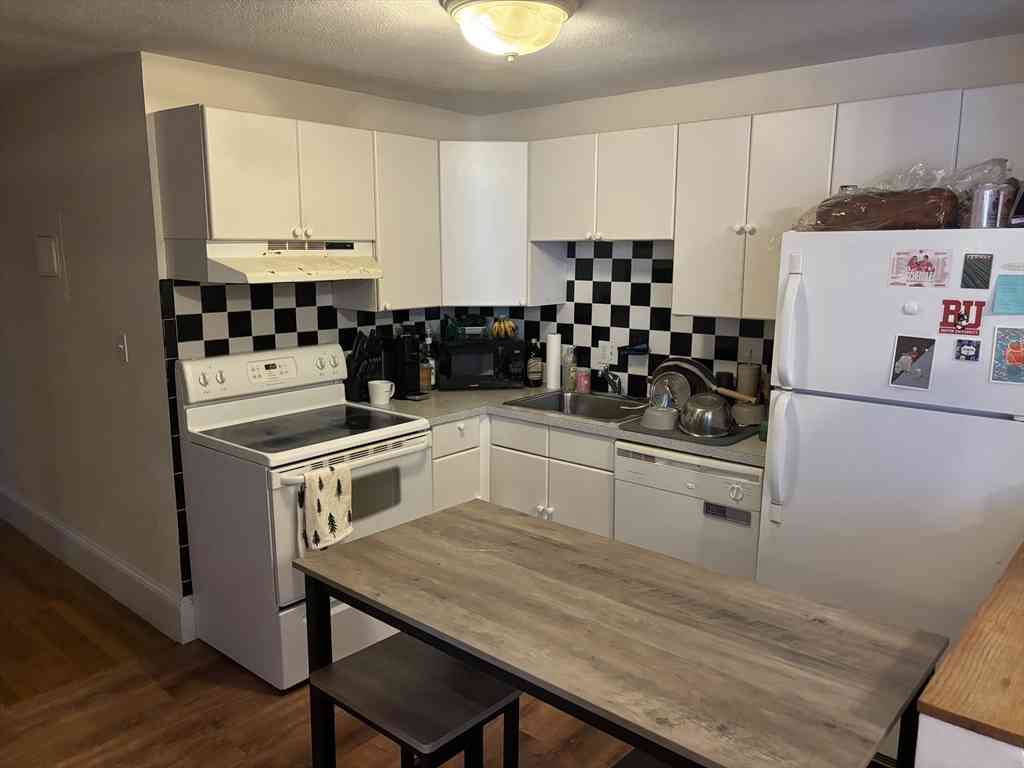 Apartment For Rent - 499 Park Drive #3<br/> Boston, MA 02215