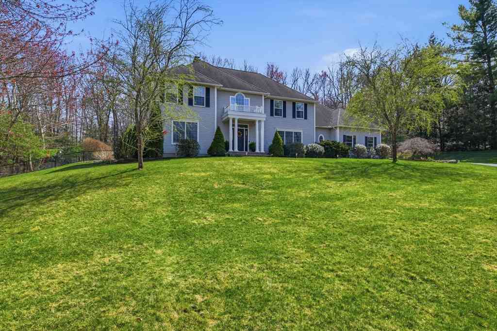 Homes For Sale - 25 Red Gap Road<br/> Hampden County, Wilbraham, MA 01095