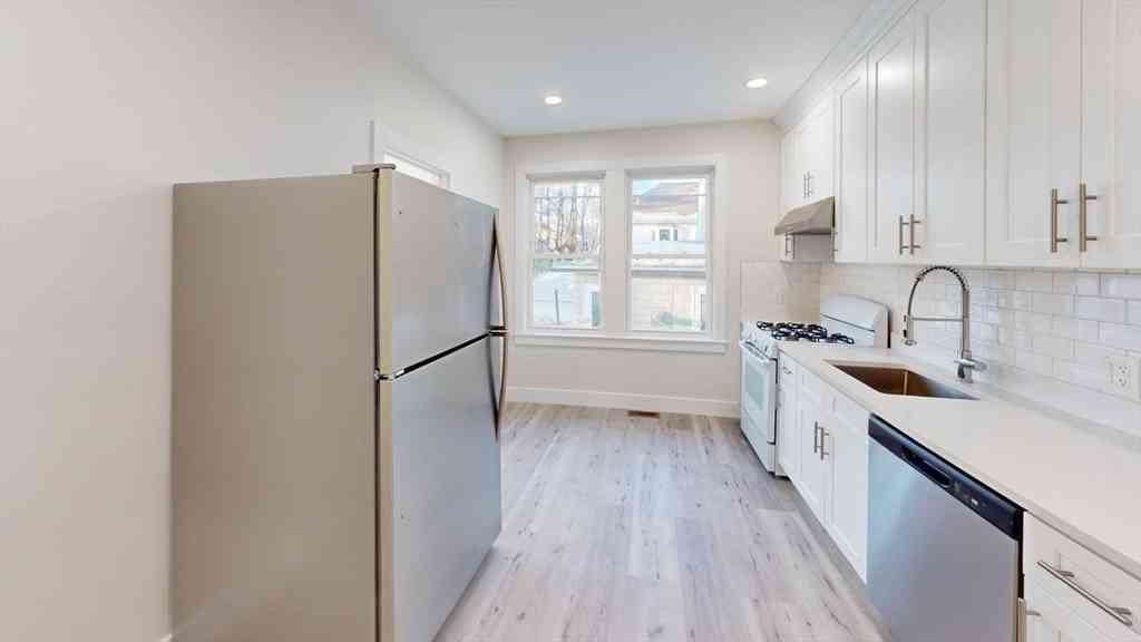 Apartment For Rent - 391 Linwood Ave #1<br/> Newton, MA 02460