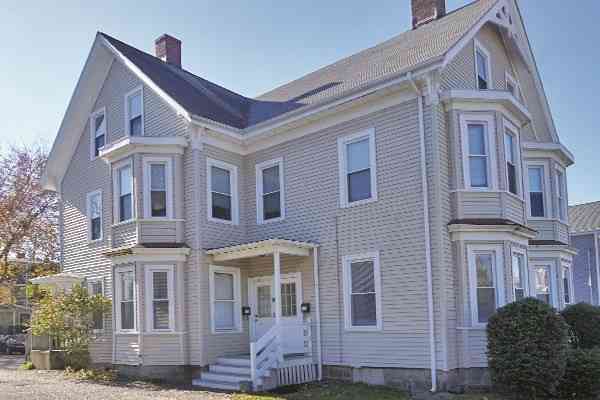 Apartment For Rent - 23 Maple St #2F<br/> Waltham, MA 02453