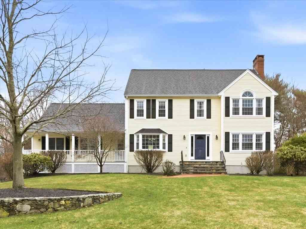 Homes For Sale - 38 Old Farm Road<br/> Plymouth County, Abington, MA 02351