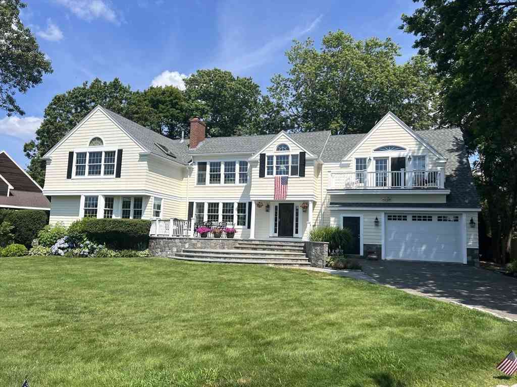 Homes For Rent - 247 Ocean Ave<br/> Marblehead, MA 01945