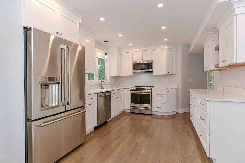 Apartment For Rent - 6 Lord Ter #1<br/> Woburn, MA 01801