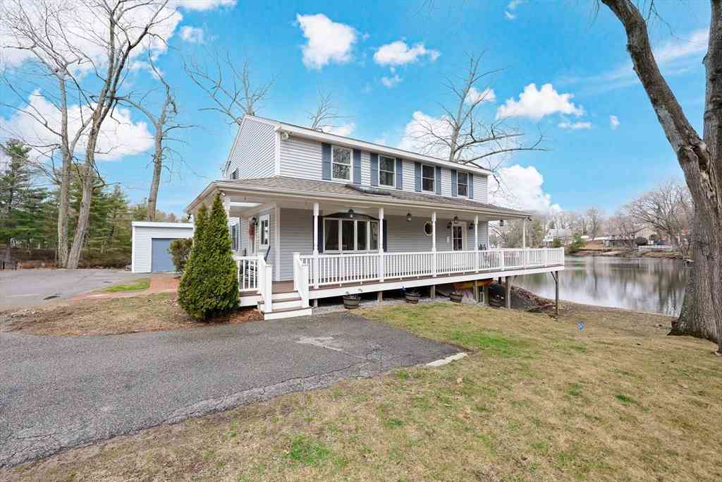 Homes For Sale - 55 Walnut<br/> Wrentham, MA 02093