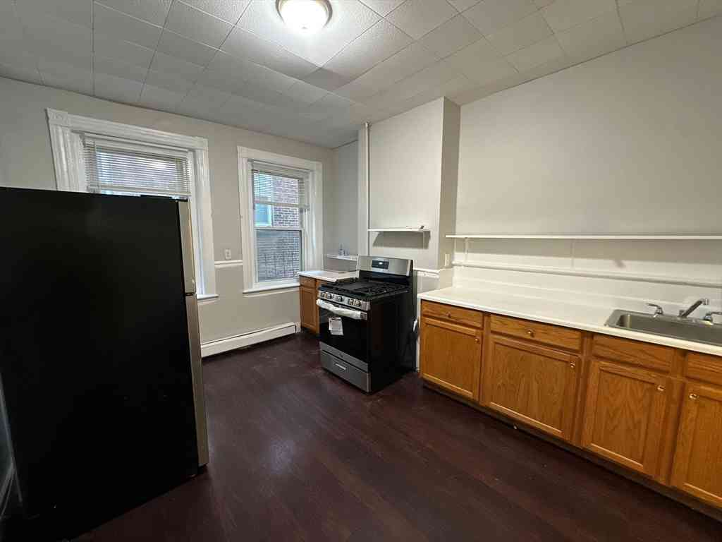 Apartment For Rent - 39 Forest St #2<br/> Boston, MA 02119